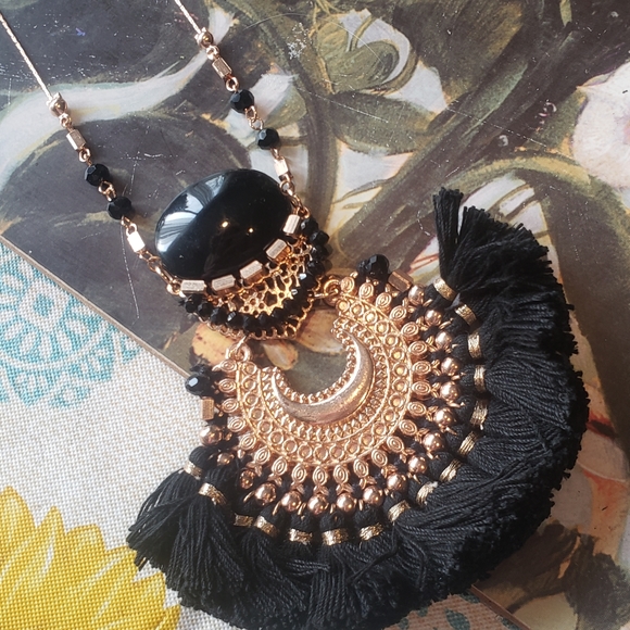 BLACK tassel Necklace - Picture 1 of 4